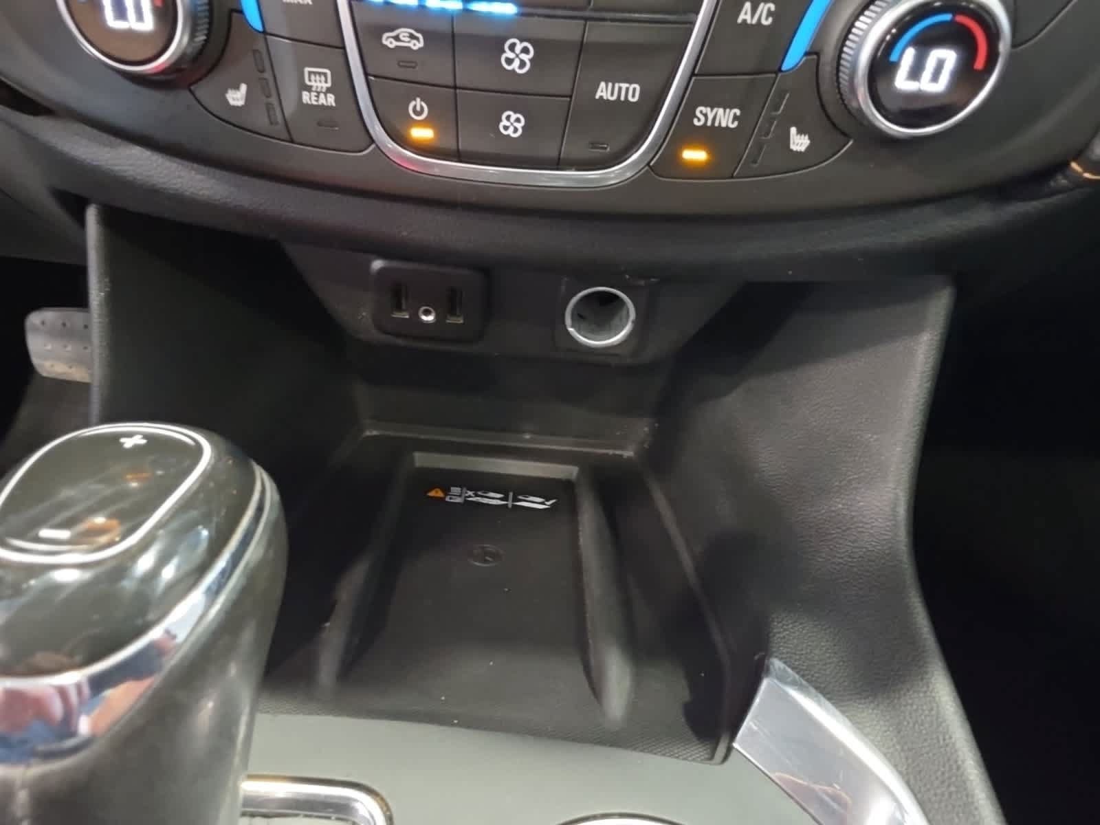 Used 2019 Chevrolet Traverse Premier w/ LPO, Cargo Package AWD/4WD image 31