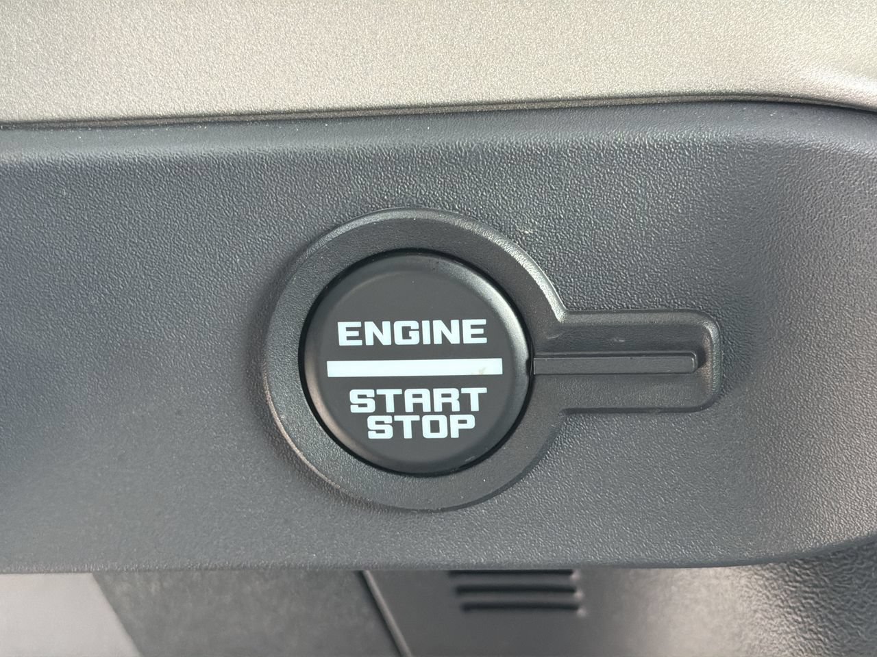 Certified 2025 Ford Bronco Outer Banks AWD/4WD image 29