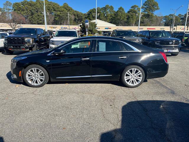 Used 2018 Cadillac XTS Luxury image 2