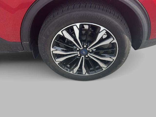 Certified 2022 Ford Escape SE w/ SE Sport Appearance Package image 8