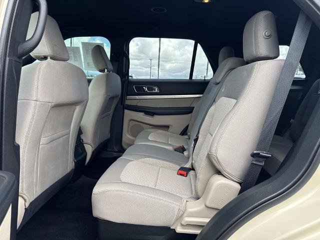 Certified 2018 Ford Explorer XLT FWD image 24