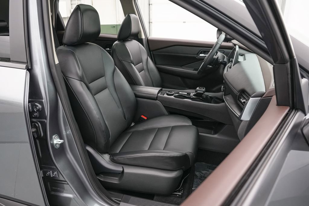Used 2023 Nissan Rogue SV w/ SV Premium B Package AWD/4WD image 21