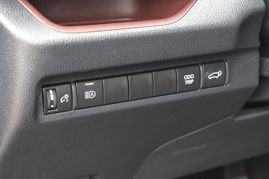 Used 2023 Toyota RAV4 Limited FWD image 27