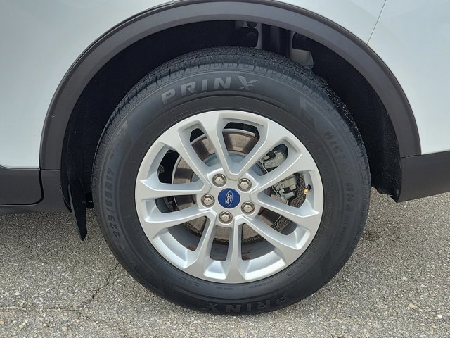 Certified 2020 Ford Escape SE image 9