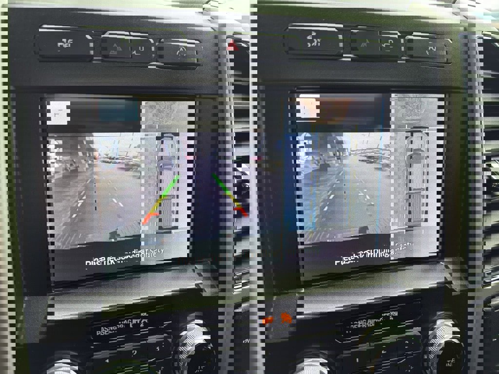 Certified 2020 Ford F150 Lariat w/ Equipment Group 502A Luxury image 33