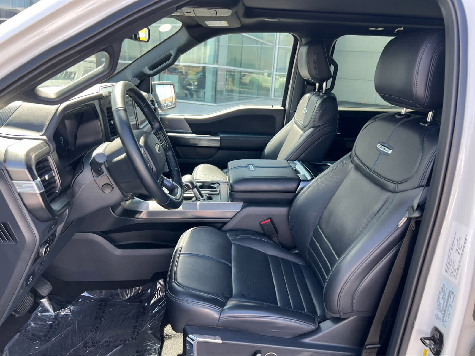 Certified 2025 Ford F150 Platinum w/ FX4 Off-Road Package AWD/4WD image 28