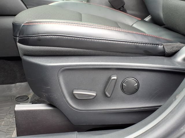 Certified 2025 Ford Escape ST-Line w/ Tech Pack #1 AWD/4WD image 17