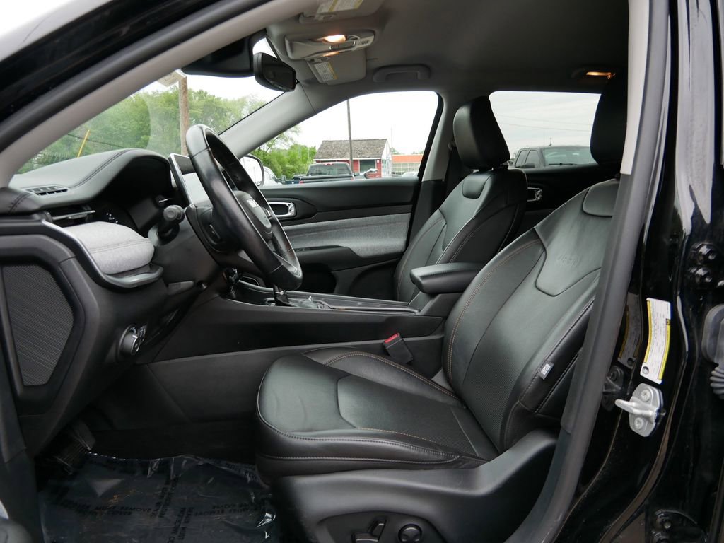 Used 2022 Jeep Compass Latitude AWD/4WD image 14