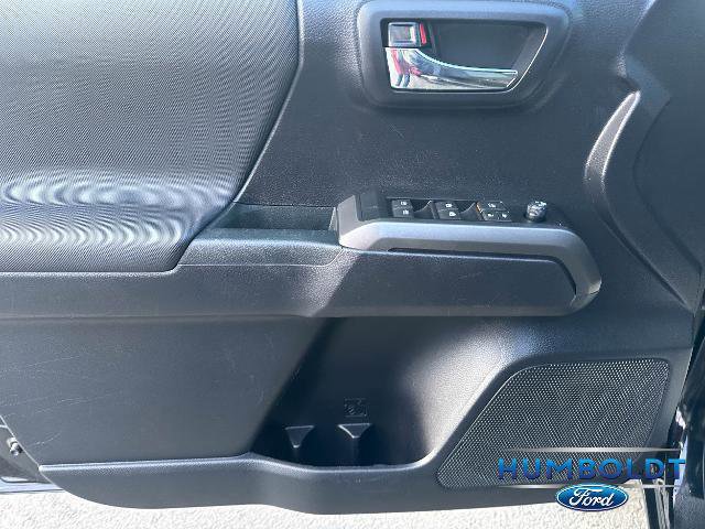 Used 2020 Toyota Tacoma TRD Off-Road w/ Technology Package image 12