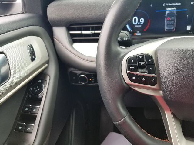 Certified 2025 Ford Explorer Active AWD/4WD image 24