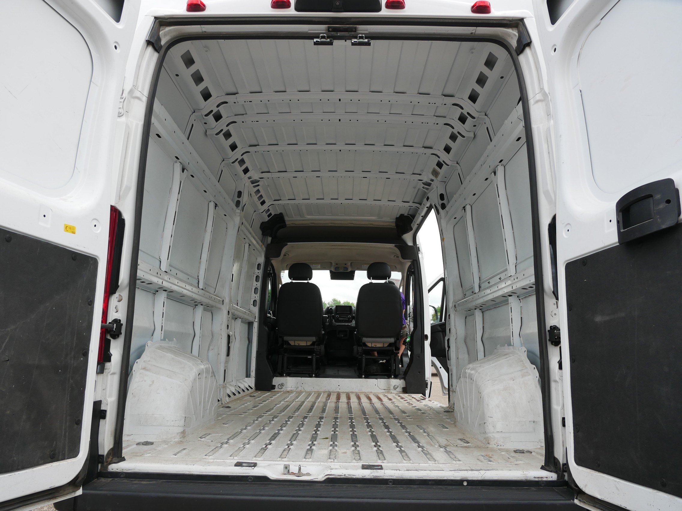 Used 2023 RAM ProMaster 2500 FWD image 18