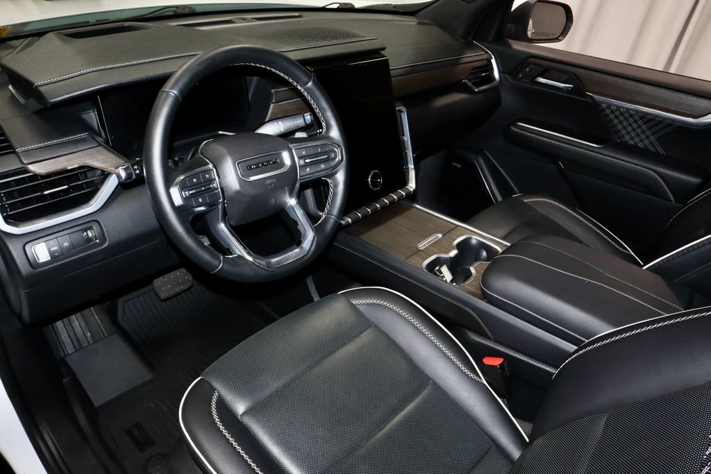 Used 2024 GMC Acadia Denali w/ LPO, Floor Liner Package FWD image 26