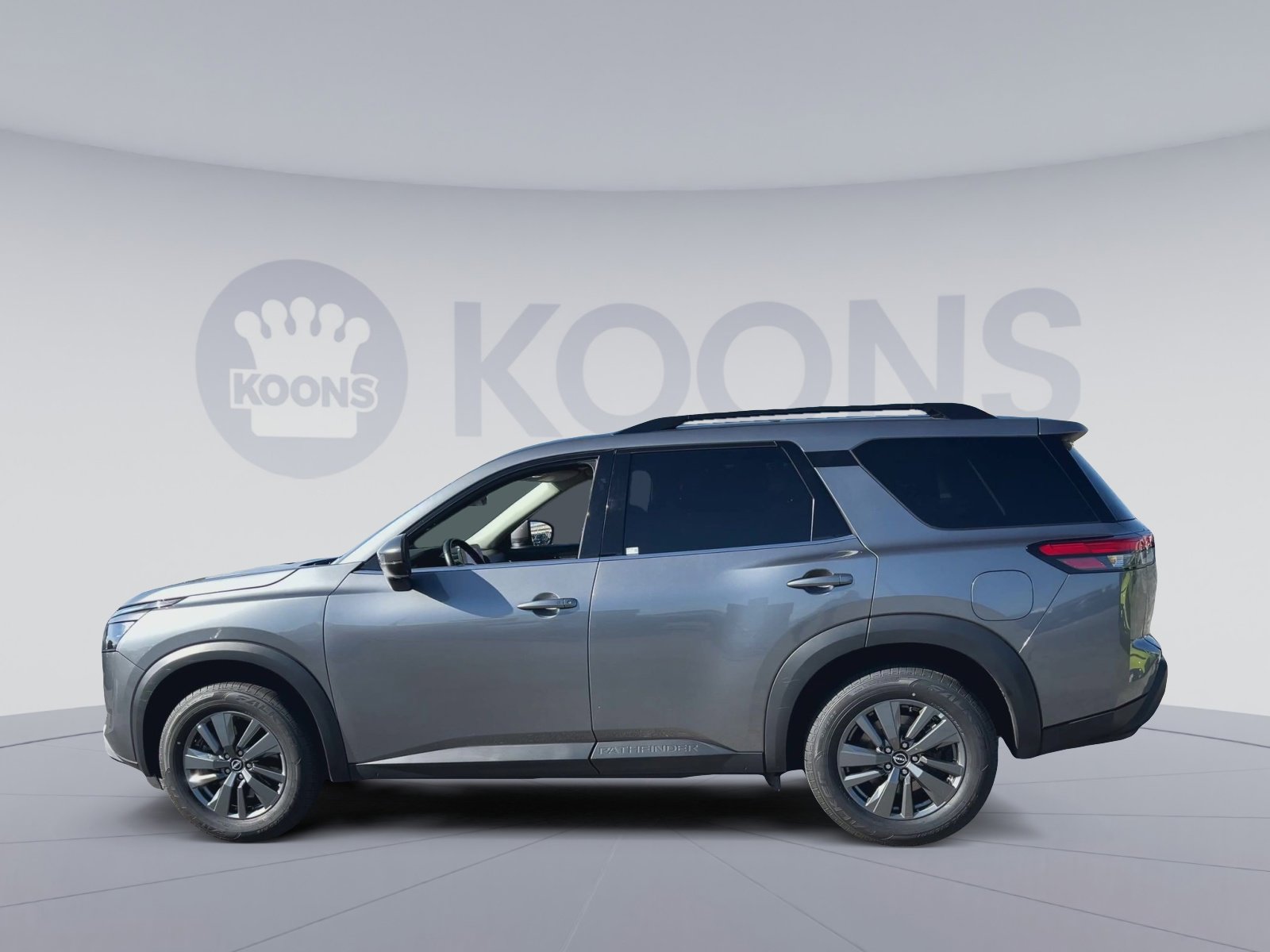 Used 2024 Nissan Pathfinder SV FWD image 8