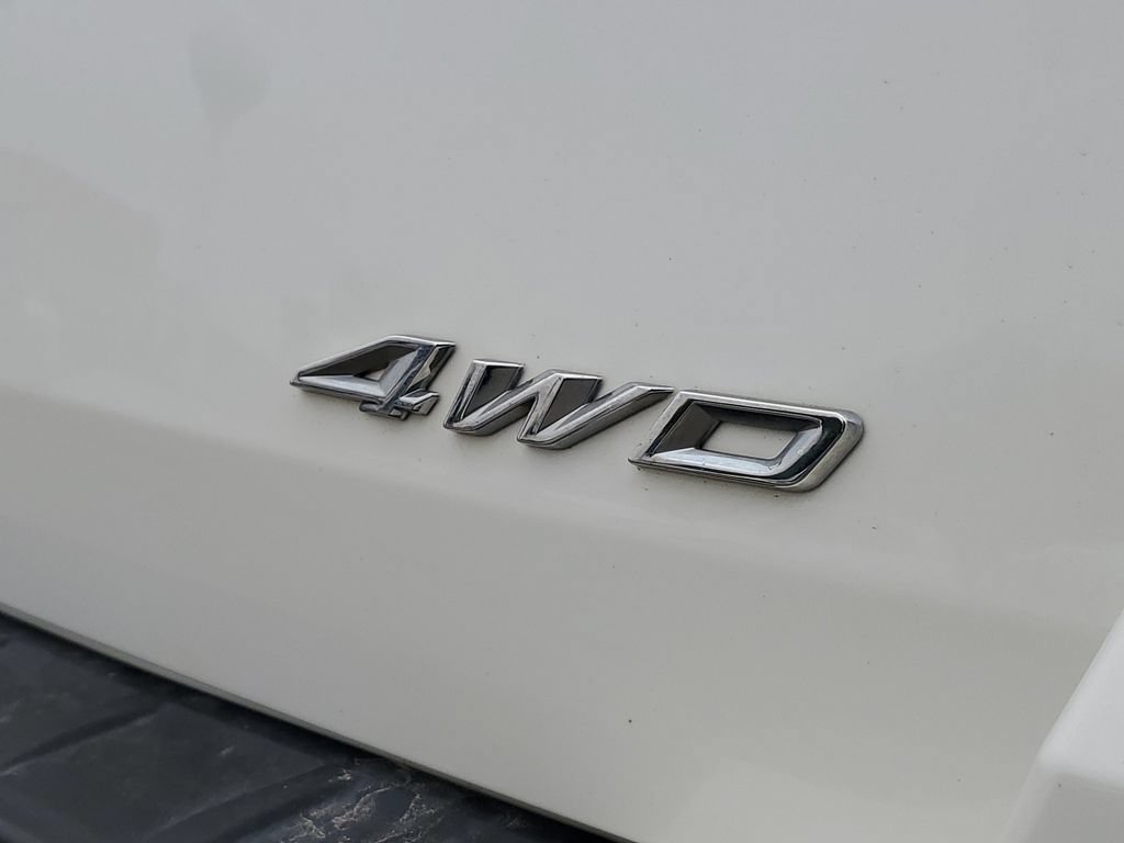 Certified 2022 Ford Explorer XLT w/ Equipment Group 202A AWD/4WD image 7