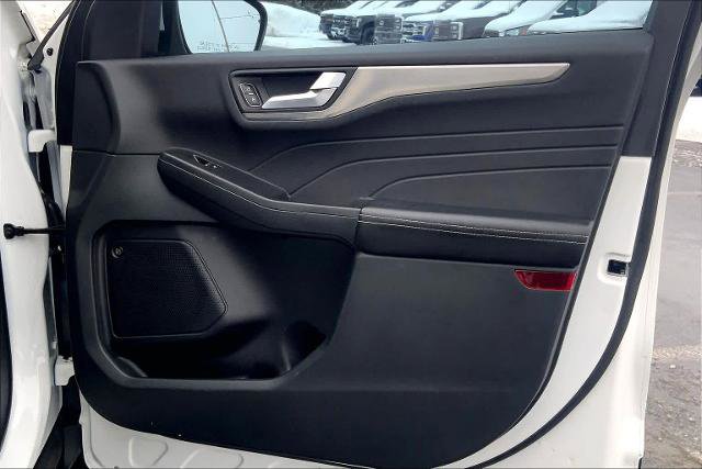 Certified 2021 Ford Escape Titanium image 22