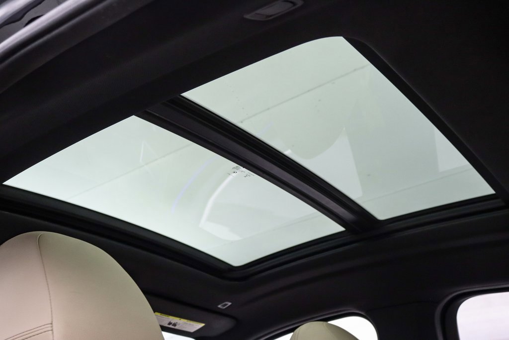 Used 2022 BMW X4 xDrive30i w/ Premium Package 2 image 25