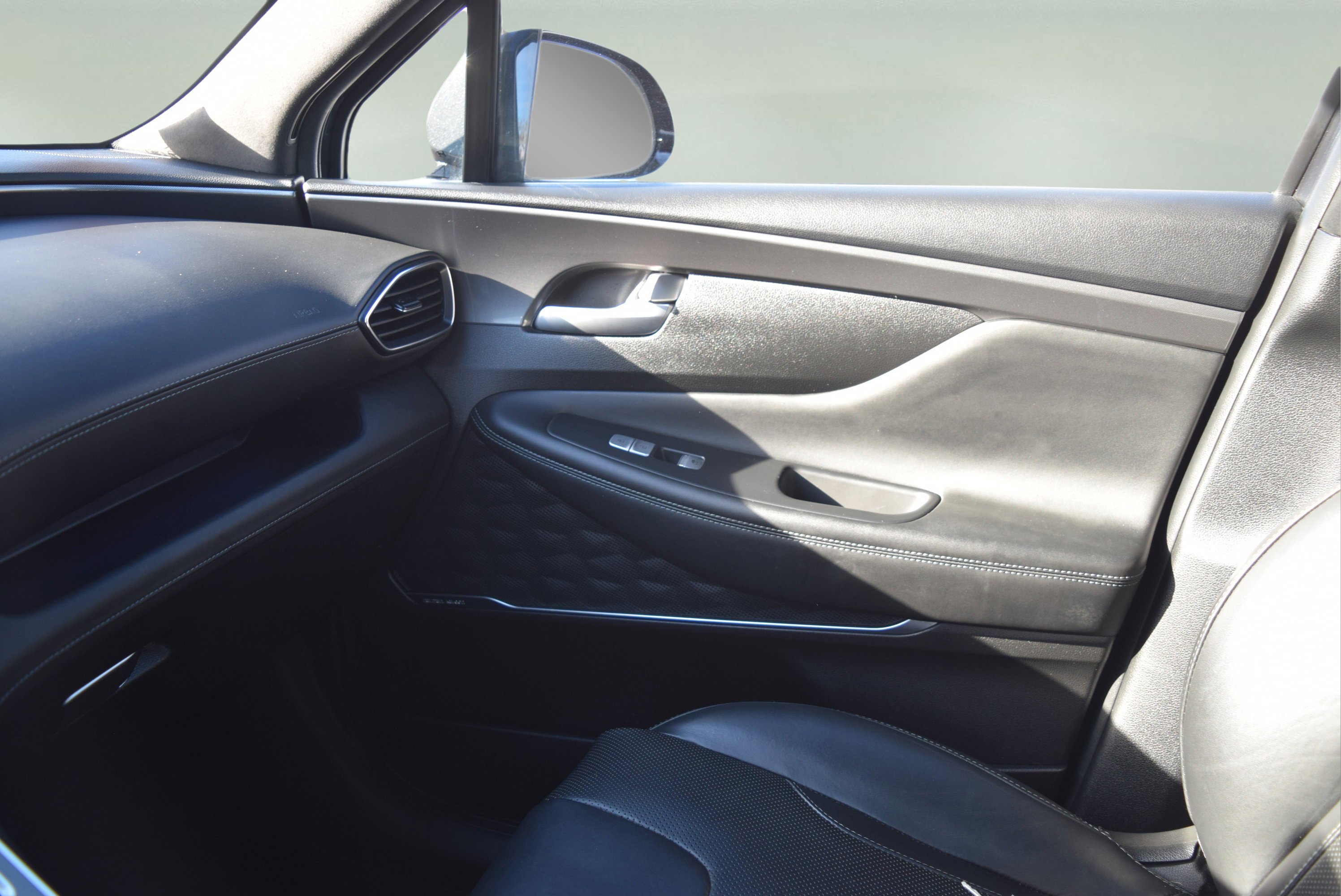 Used 2022 Hyundai Santa Fe Calligraphy image 21