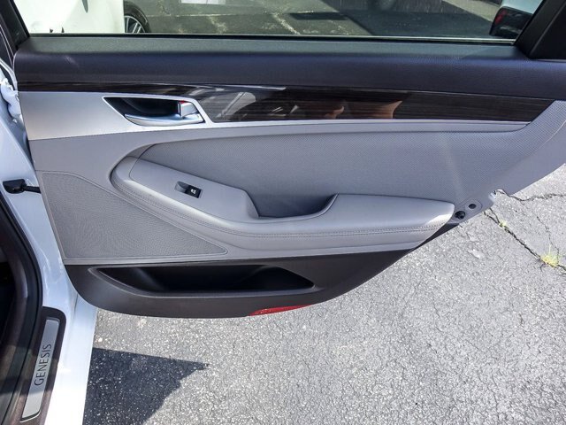 Used 2018 Genesis G80 3.8 AWD/4WD image 29