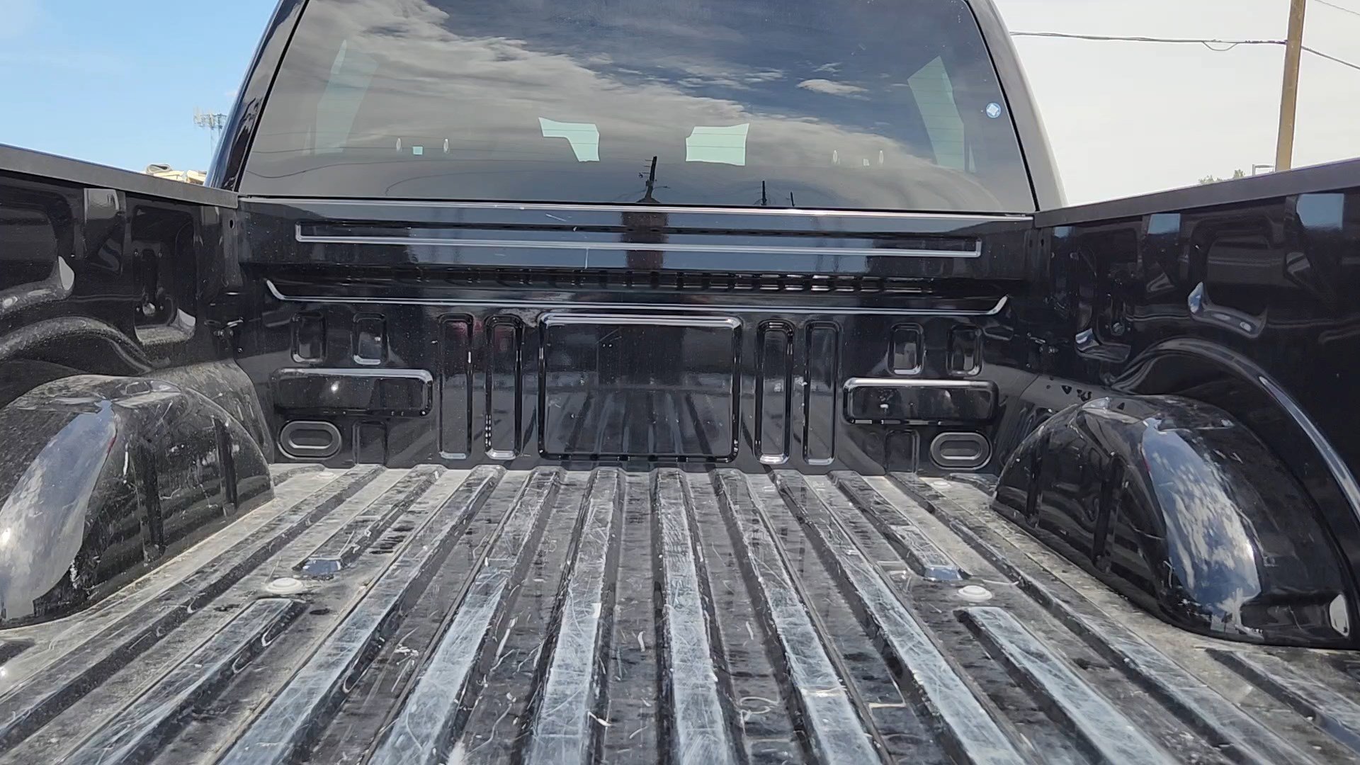 Certified 2025 Ford F150 Lariat AWD/4WD image 19