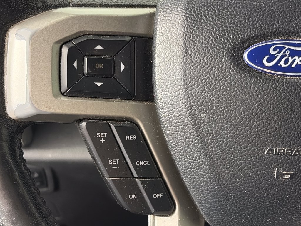 Certified 2019 Ford F250 Lariat w/ Lariat Value Package AWD/4WD image 17