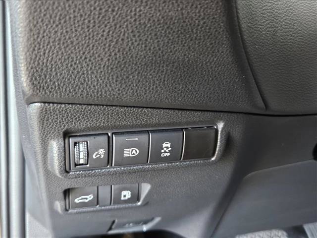 Used 2024 Toyota Corolla Cross AWD Hybrid w/ Convenience Package image 20