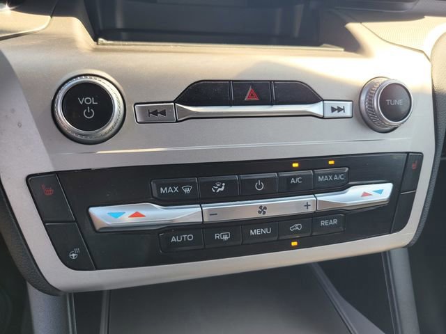 Certified 2022 Ford Explorer XLT w/ Equipment Group 202A image 24