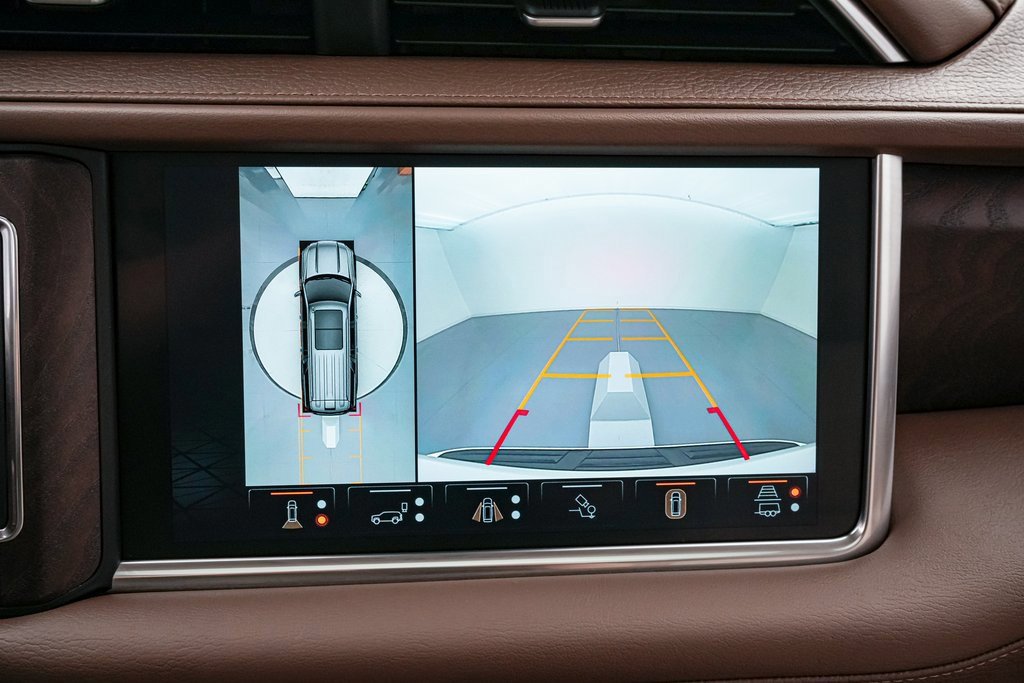 Used 2024 GMC Yukon XL Denali w/ Denali Reserve Package image 17