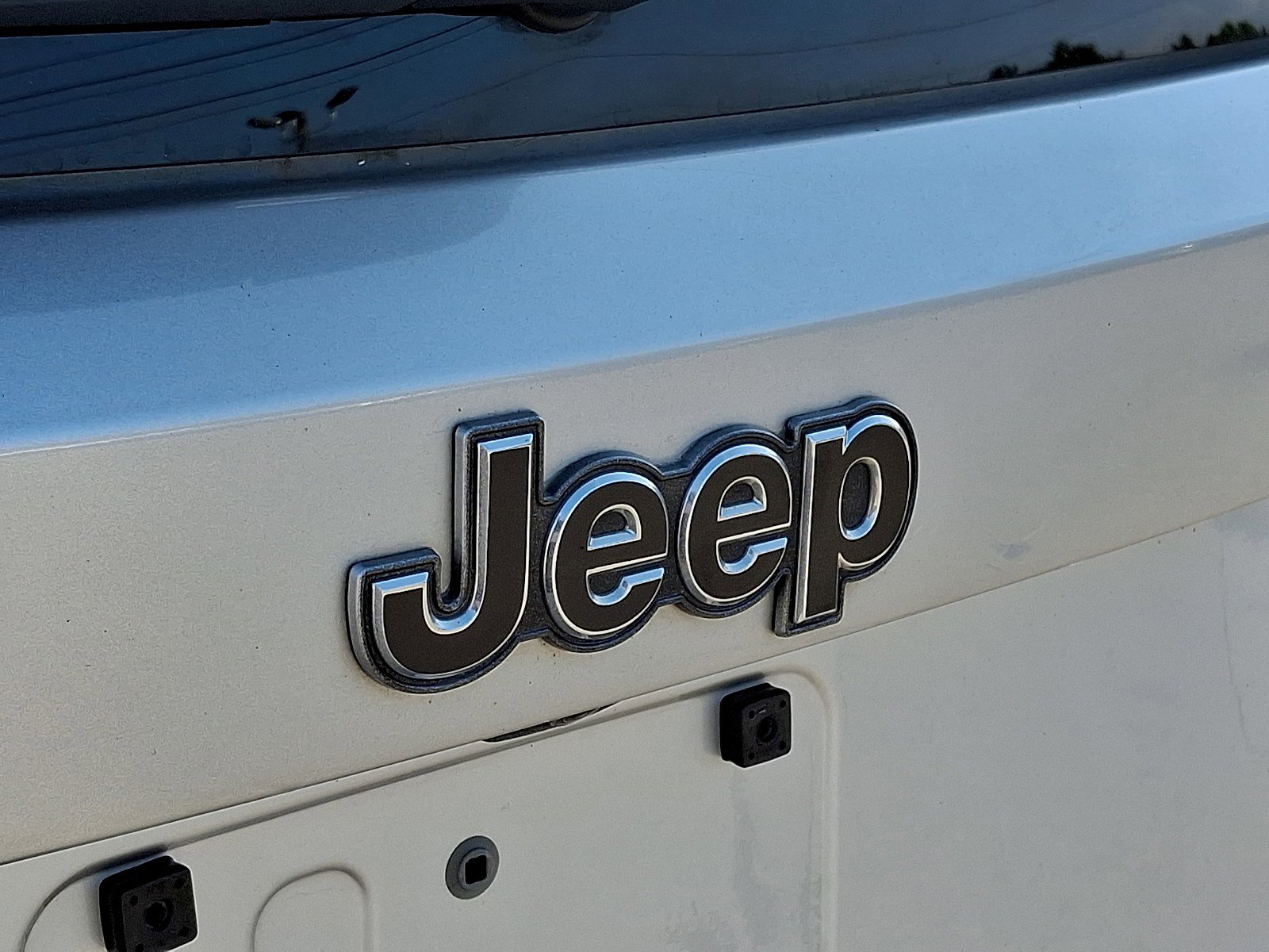 Used 2018 Jeep Renegade Latitude FWD image 28
