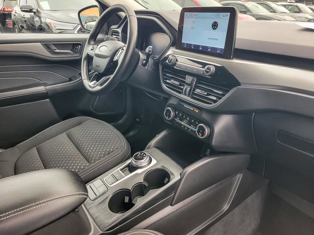 Certified 2023 Ford Escape Active AWD/4WD image 30