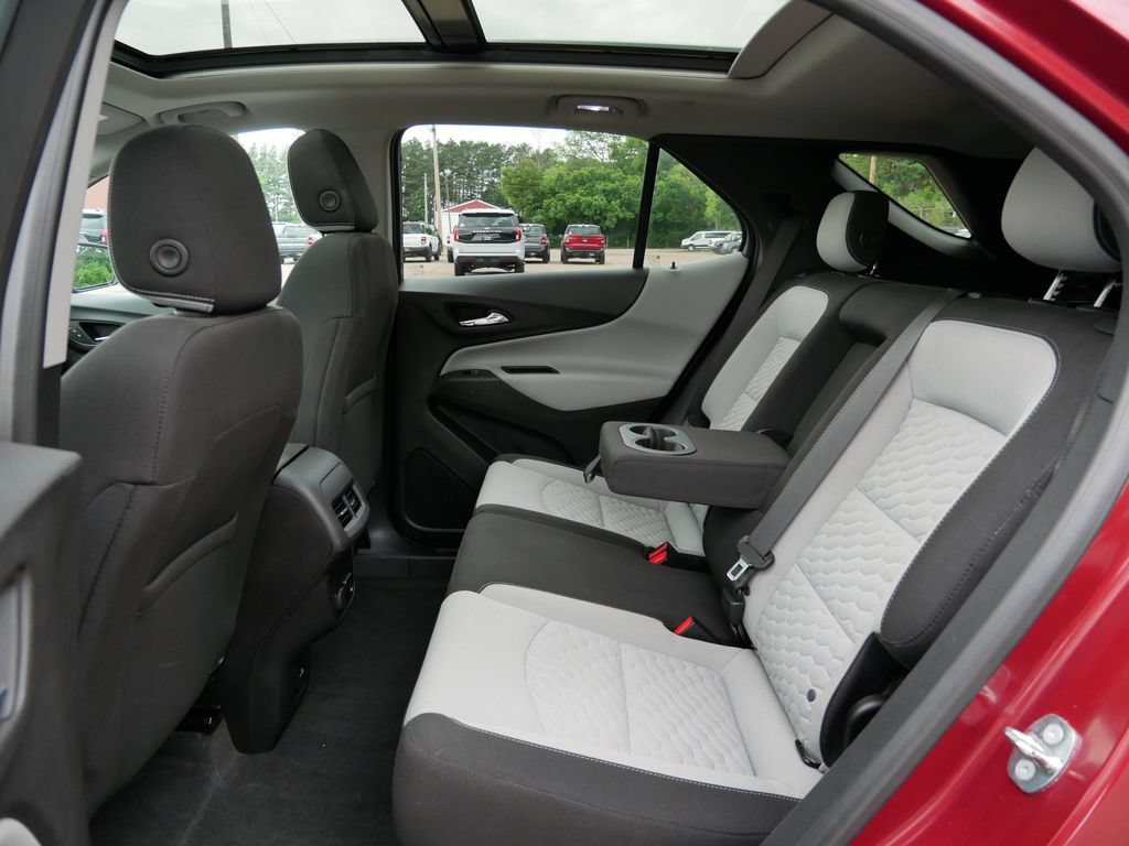 Used 2018 Chevrolet Equinox LT w/ Sun & Infotainment Package AWD/4WD image 11
