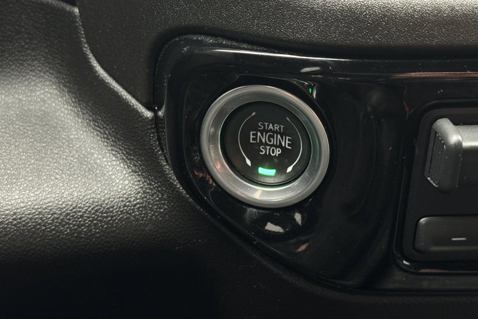 Used 2024 Chevrolet Silverado 2500 LTZ image 23