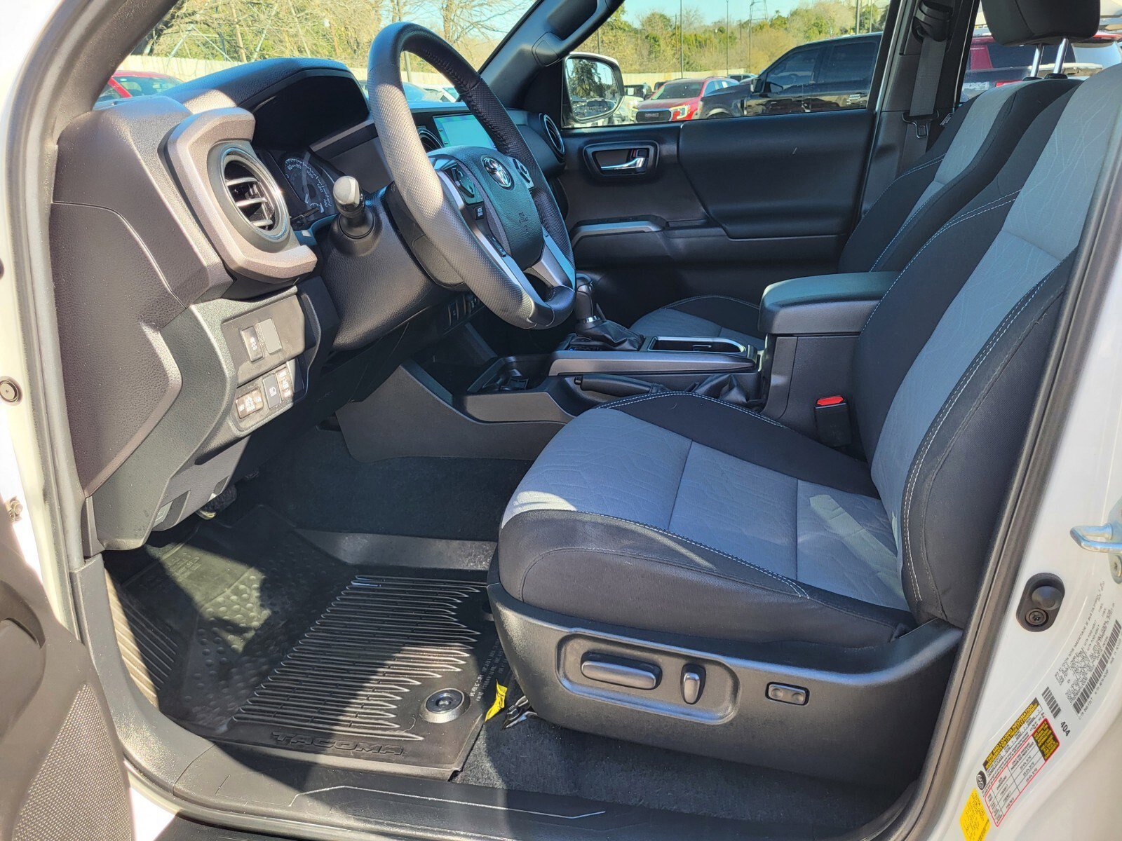 Used 2023 Toyota Tacoma TRD Sport image 19