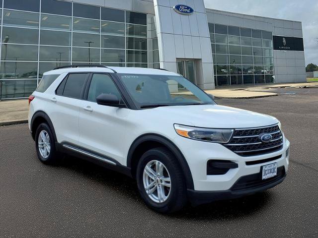 Certified 2023 Ford Explorer XLT AWD/4WD image 2