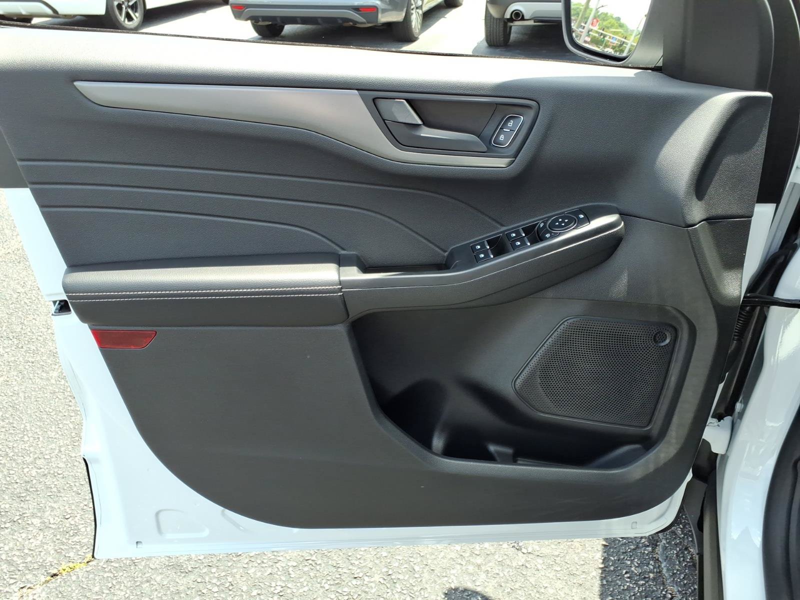 Certified 2025 Ford Escape Active AWD/4WD image 16