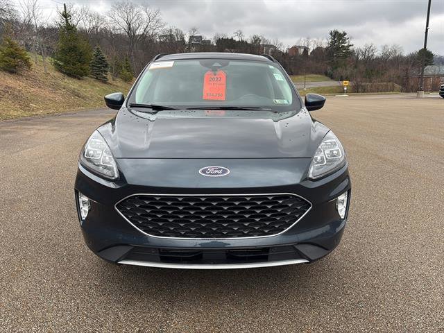 Certified 2022 Ford Escape Titanium w/ Class II Trailer Tow Package image 8