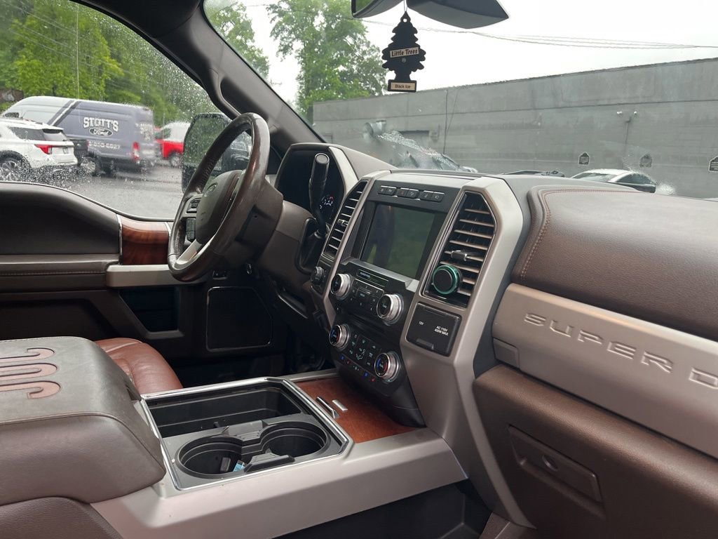 Certified 2018 Ford F350 King Ranch w/ King Ranch Ultimate Package AWD/4WD image 33
