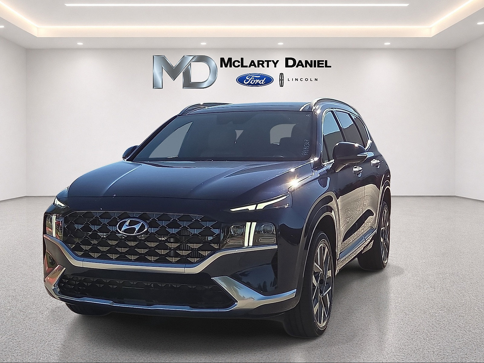 Used 2023 Hyundai Santa Fe Calligraphy w/ Cargo Package AWD/4WD image 2
