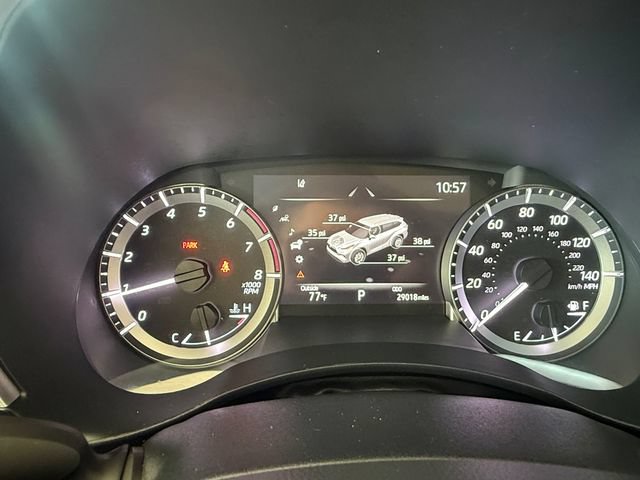 Used 2023 Toyota Highlander XLE AWD/4WD image 14