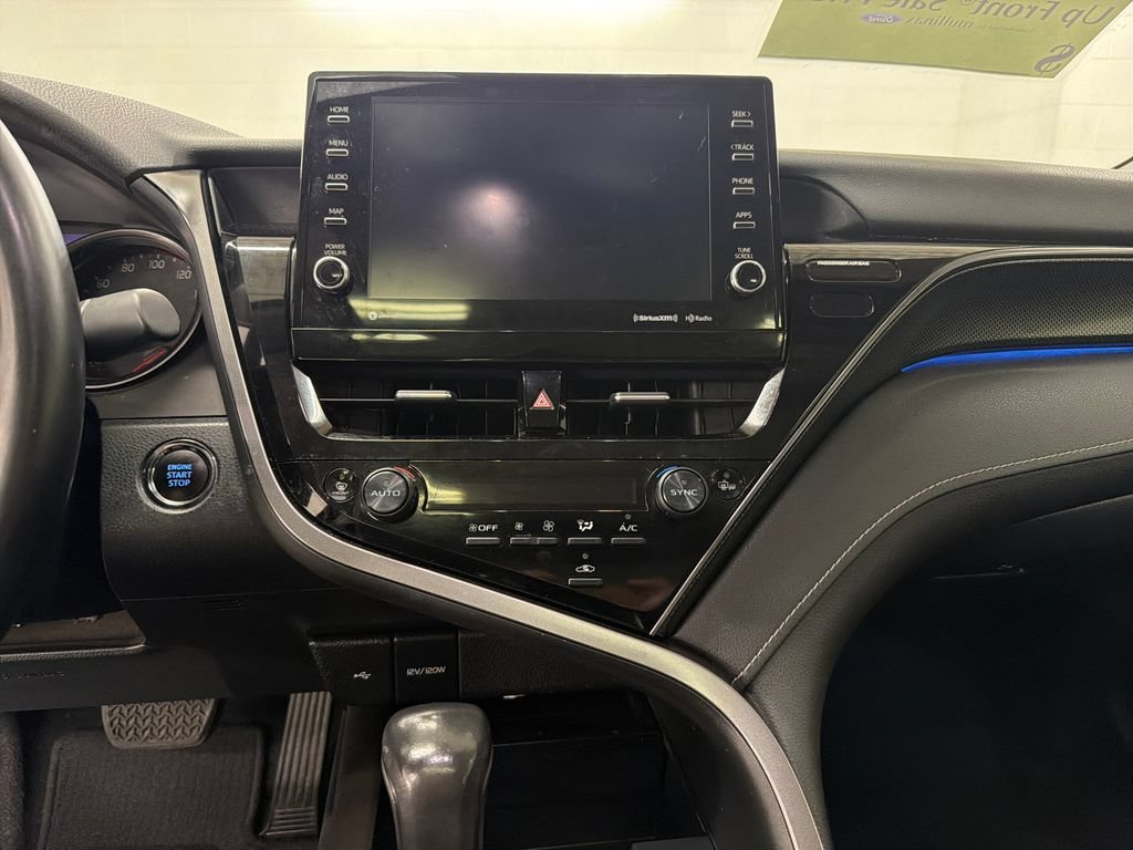Used 2021 Toyota Camry XSE FWD image 23