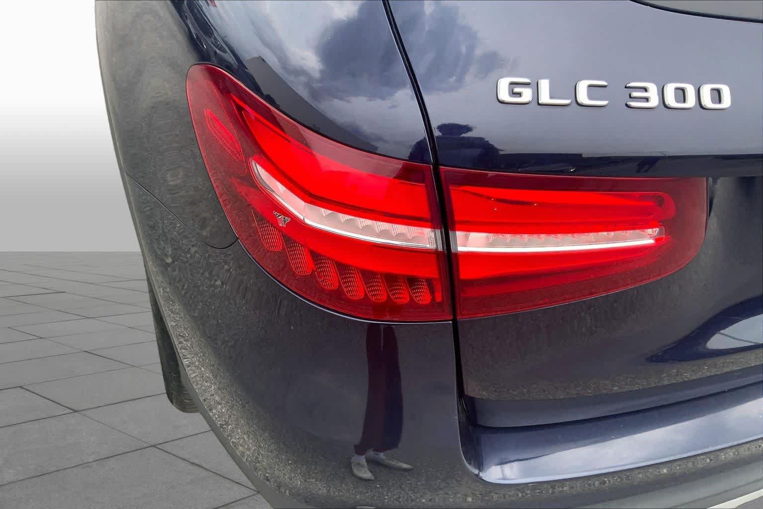 Used 2019 Mercedes-Benz GLC 300 4MATIC image 28