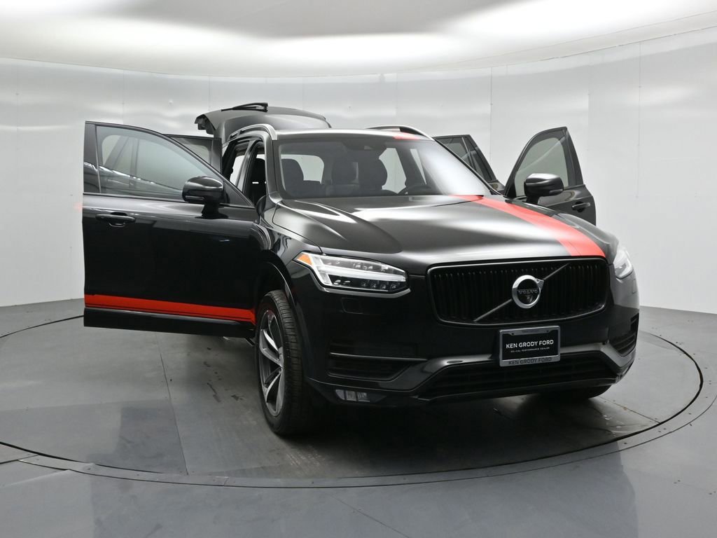Used 2017 Volvo XC90 T5 Momentum w/ Vision Package image 32
