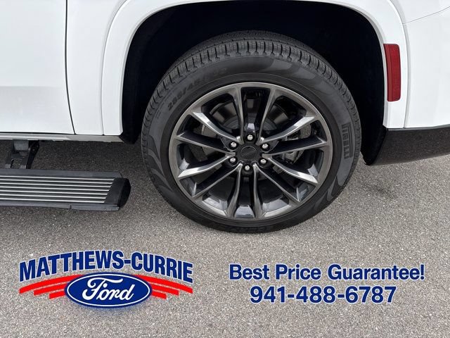 Used 2025 Jeep Grand Wagoneer L Series II Obsidian w/ Quick Order Packagew 28T AWD/4WD image 17