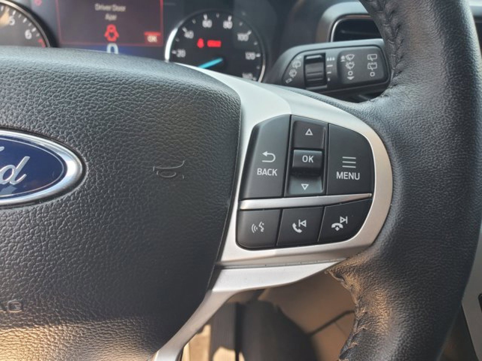 Certified 2023 Ford Explorer XLT w/ Equipment Group 202A image 19