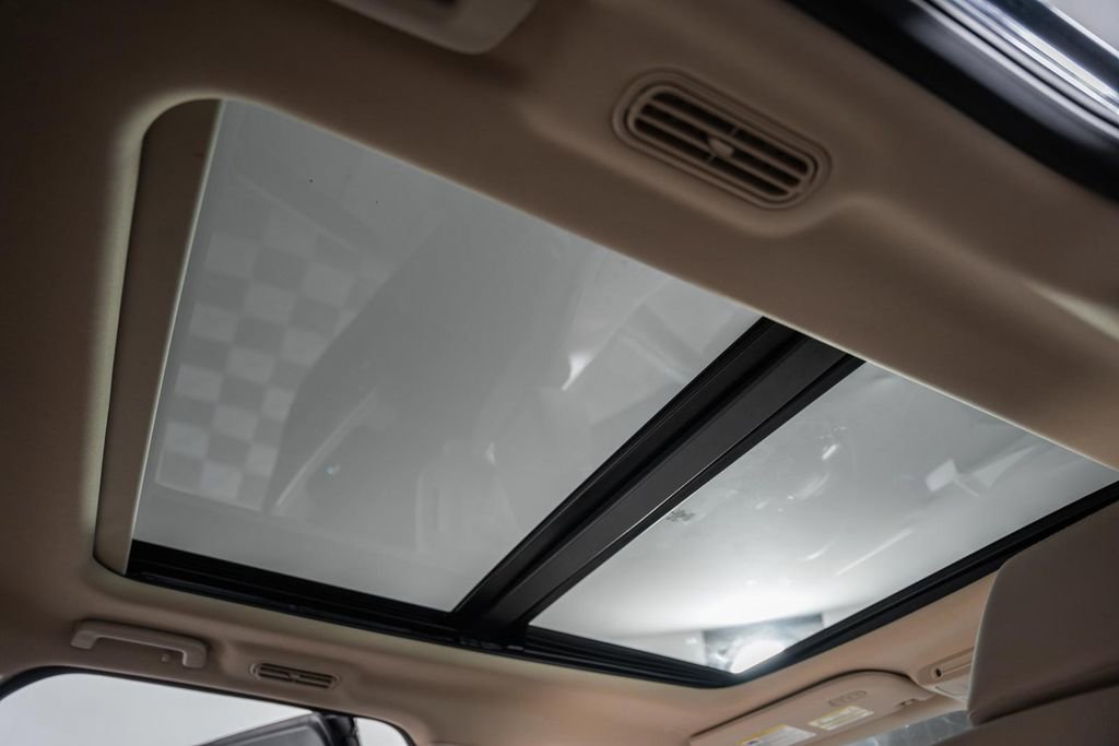 Certified 2023 Ford Expedition Max XLT image 38