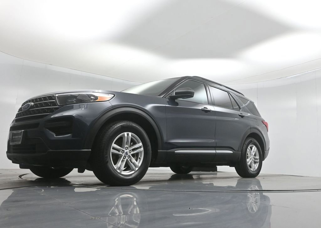 Certified 2022 Ford Explorer XLT image 27