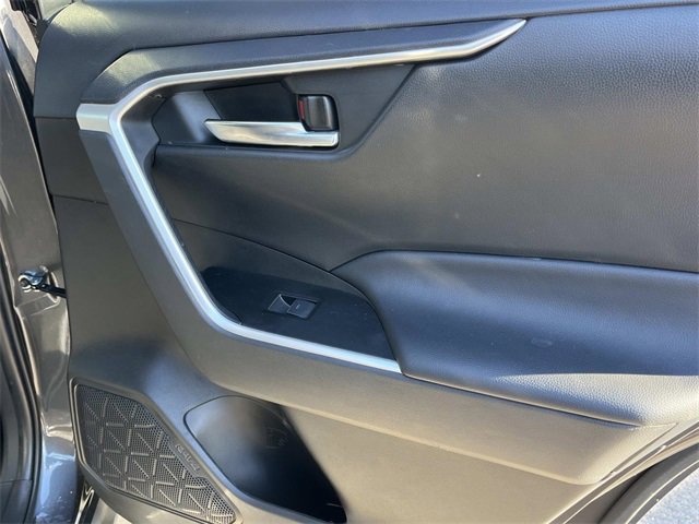 Used 2023 Toyota RAV4 XLE Premium image 23