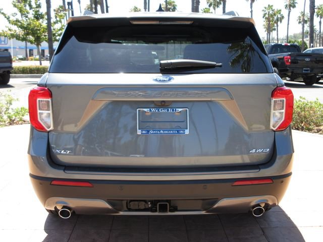 Certified 2023 Ford Explorer XLT w/ Equipment Group 202A AWD/4WD image 3