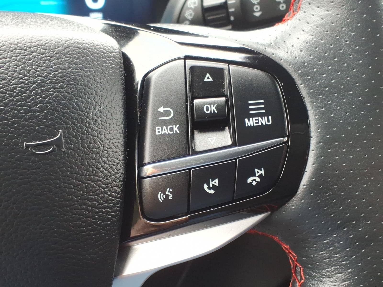 Certified 2026 Ford Explorer ST-Line AWD/4WD image 21