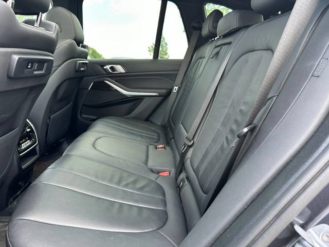 Used 2020 BMW X5 xDrive40i w/ Premium Package AWD/4WD image 16