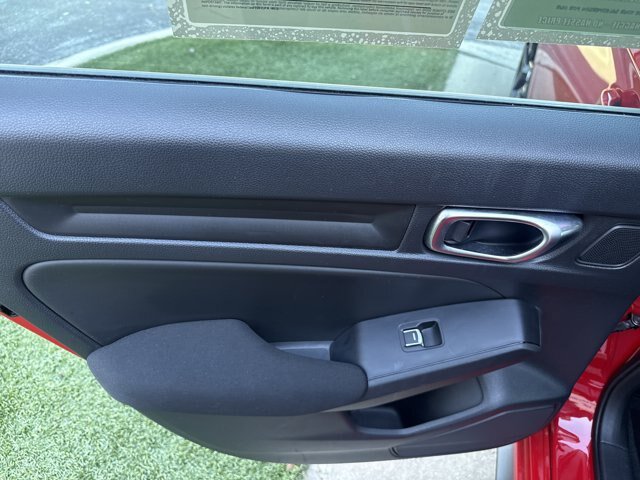 Used 2023 Honda Civic Sport image 18